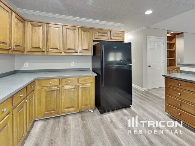 Building Photo - 1655 Timberline Trce