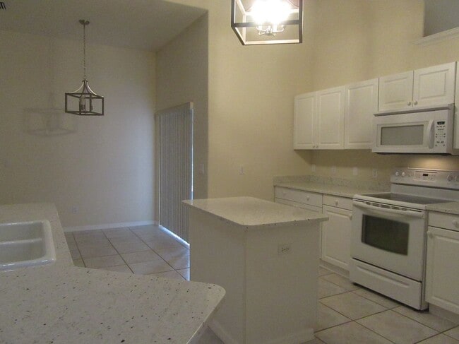 Building Photo - 1804 Abbeyridge Dr