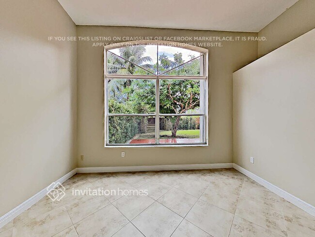 Building Photo - 15250 SW 51st St