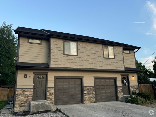 Building Photo - 417 W Ivanhoe Rd