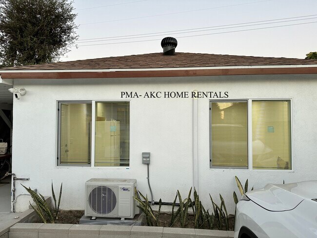 Building Photo - 4716 Pal Mal Ave
