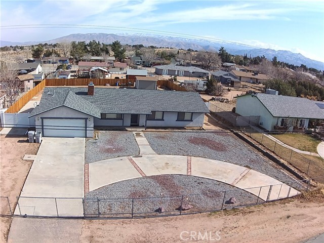 Building Photo - 7795 Oakwood Ave