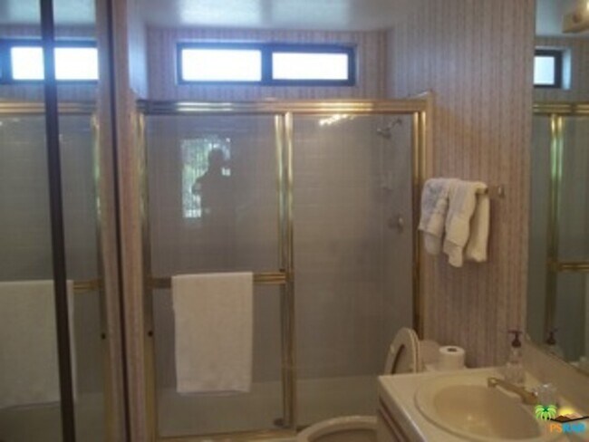 Foto del edificio - 28817 Isleta Ct