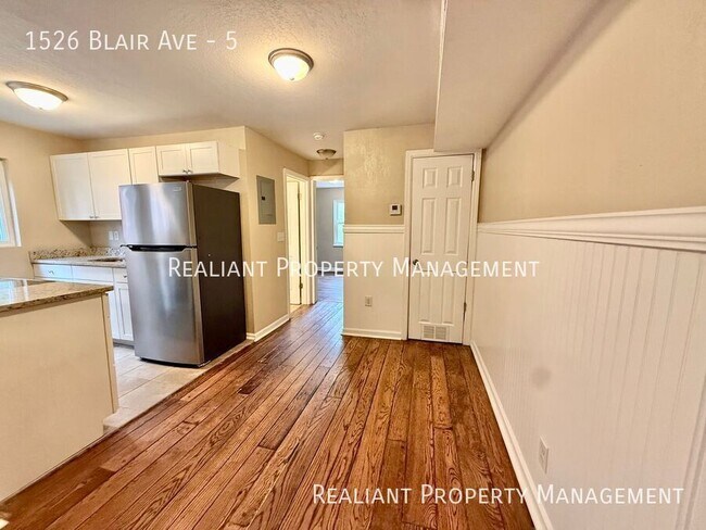 Building Photo - 1526 Blair Ave