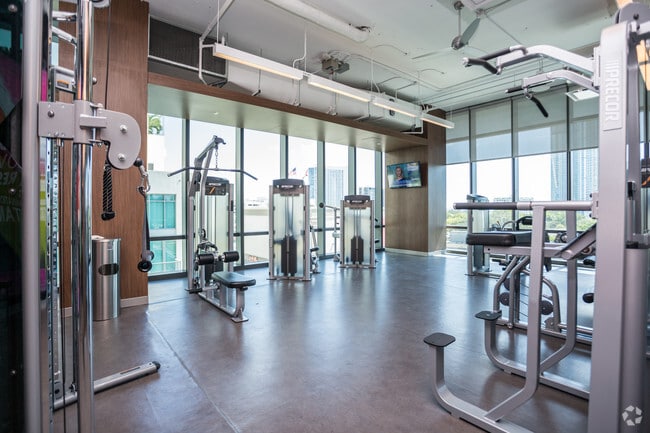 Foto del edificio - Midtown 5