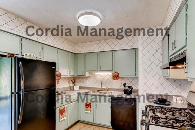 Foto del edificio - 3 Bedroom 1.5 Bathroom Home available now