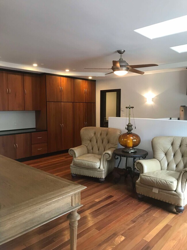Foto del edificio - 1541 Country Vistas Ln