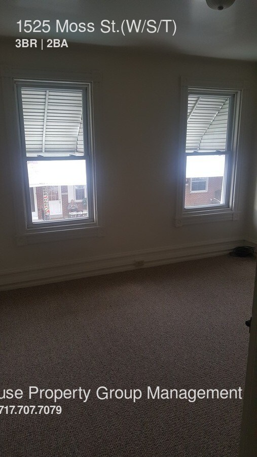 Building Photo - 1525 Moss St