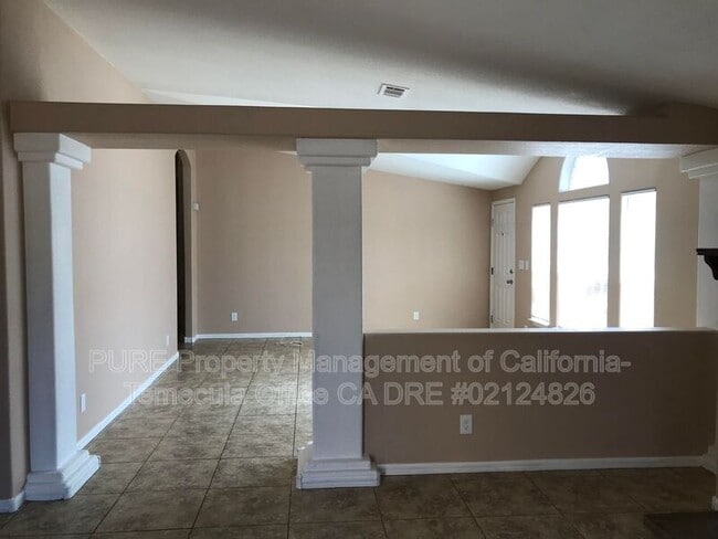 Building Photo - 24959 3rd Ave