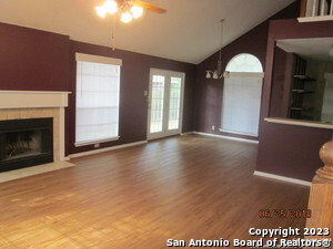 Foto del edificio - 2801 Hillview Ln