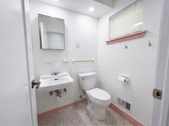 Building Photo - For Lease – Charming Brick Home in Historic Neighborhood