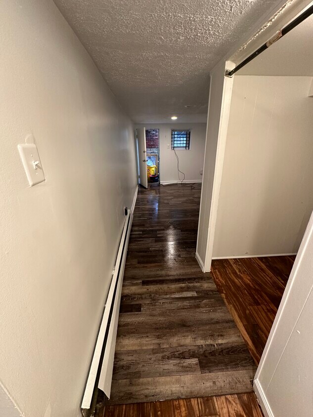 Foto principal - 4833 Belair Rd