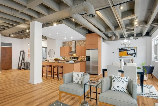 Foto del edificio - 805 Peachtree St NE