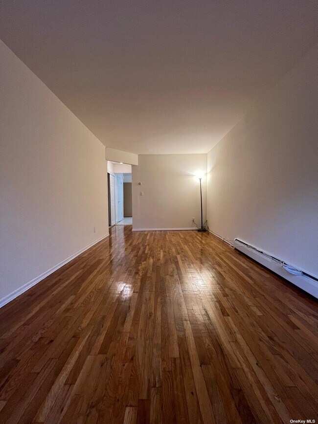 Foto del edificio - 23-37-37 37th St