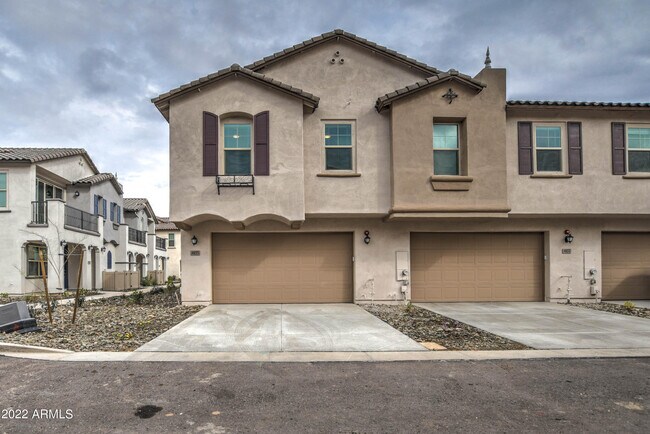 Building Photo - 4655 S Vapor