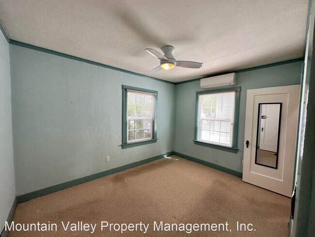 Building Photo - 2 br, 1 bath House - 364 Clark St