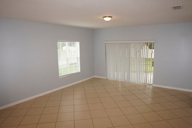 Foto del edificio - 2851 Sunstone Dr
