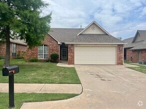 Building Photo - 325 Crossland Ct