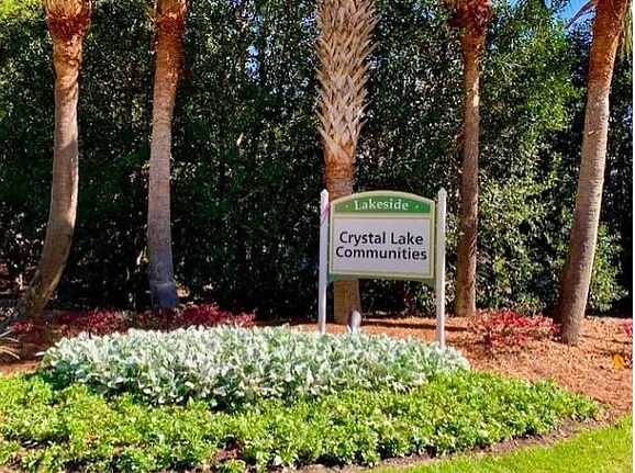 Foto del edificio - 2019 Pine Island Cir