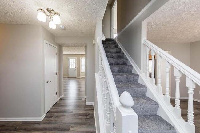 Building Photo - 5609 Blandon