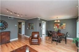 Building Photo - 211 Hillsboro Pl