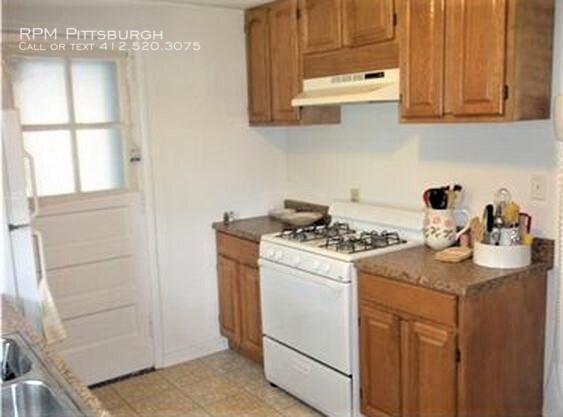 Foto del edificio - Beautiful 3 bed/ 1 bath in Bethal Park!
