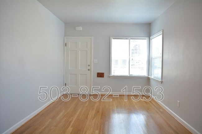 Building Photo - 5034 SE 75th Ave