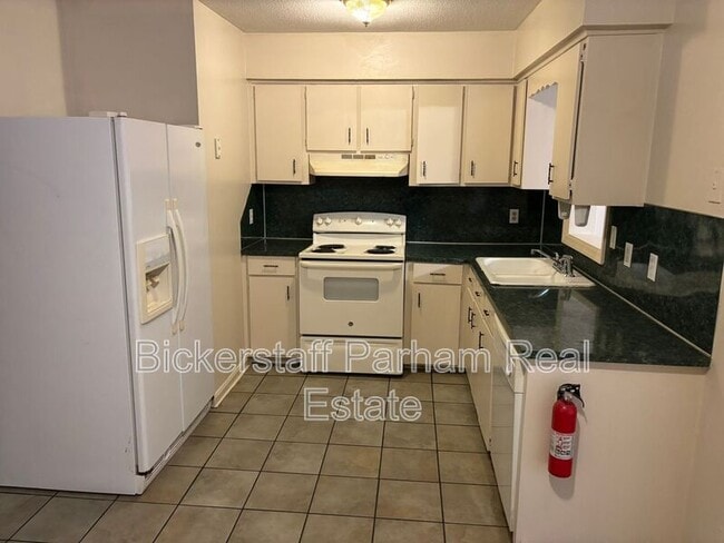 Foto del edificio - 468 Bowen Blvd