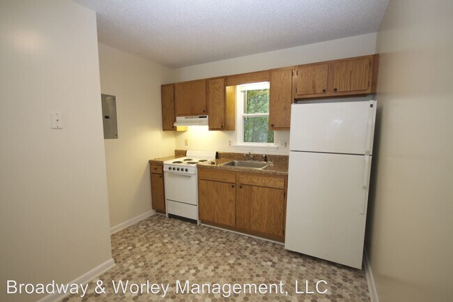 Building Photo - 105 Bearwood Dr