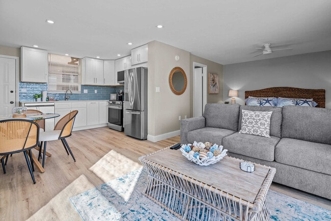 Building Photo - 5900 Bonita Beach Rd SE