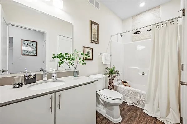 Photo - 2077 Ridge Ave Apartment