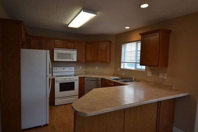 Foto del edificio - 6846 Clayton Ridge Way