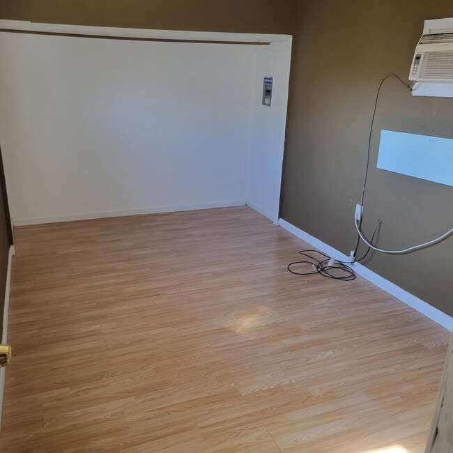 Building Photo - 4567 Calle Valle Vista