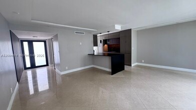 Building Photo - 2503 Bridgewood Ln