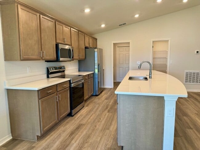 Building Photo - Brand New Single Family 4/2 in Astonia, Da...