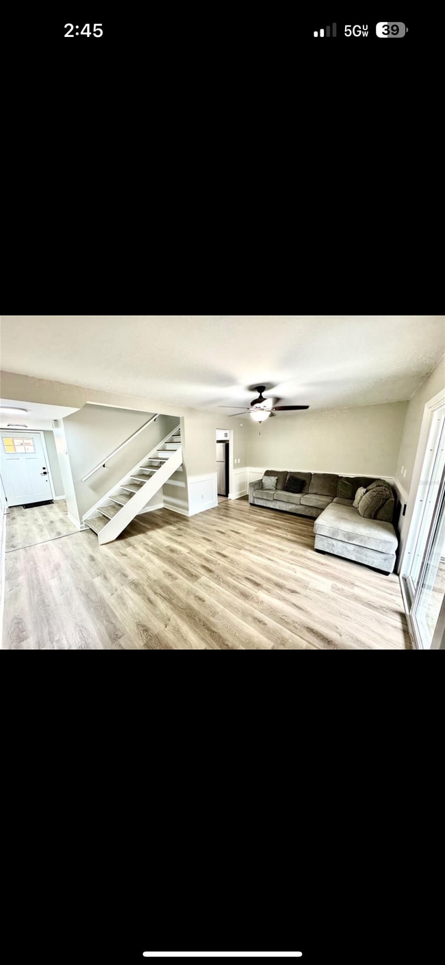 Building Photo - 1884 Clearbrooke Dr