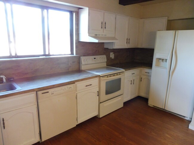 Building Photo - 13 Pebblestone Cir