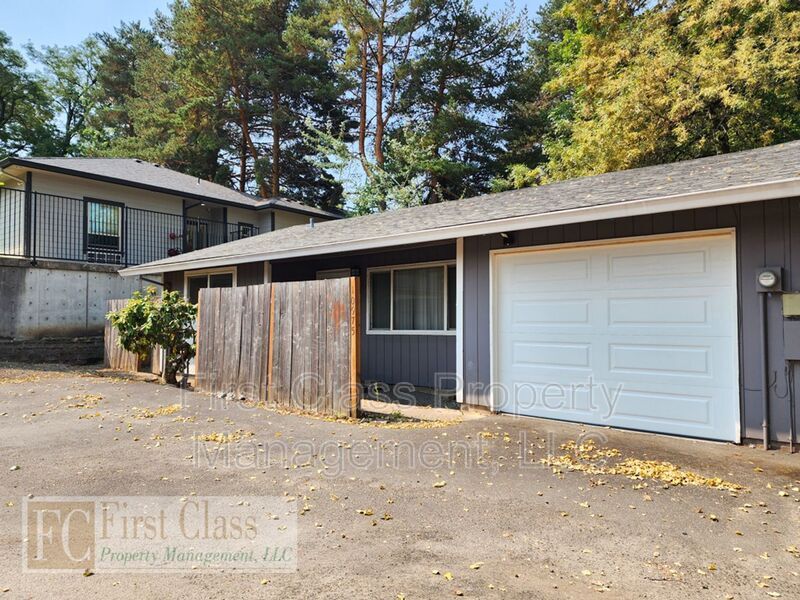 Foto principal - 10975 SW Hall Blvd