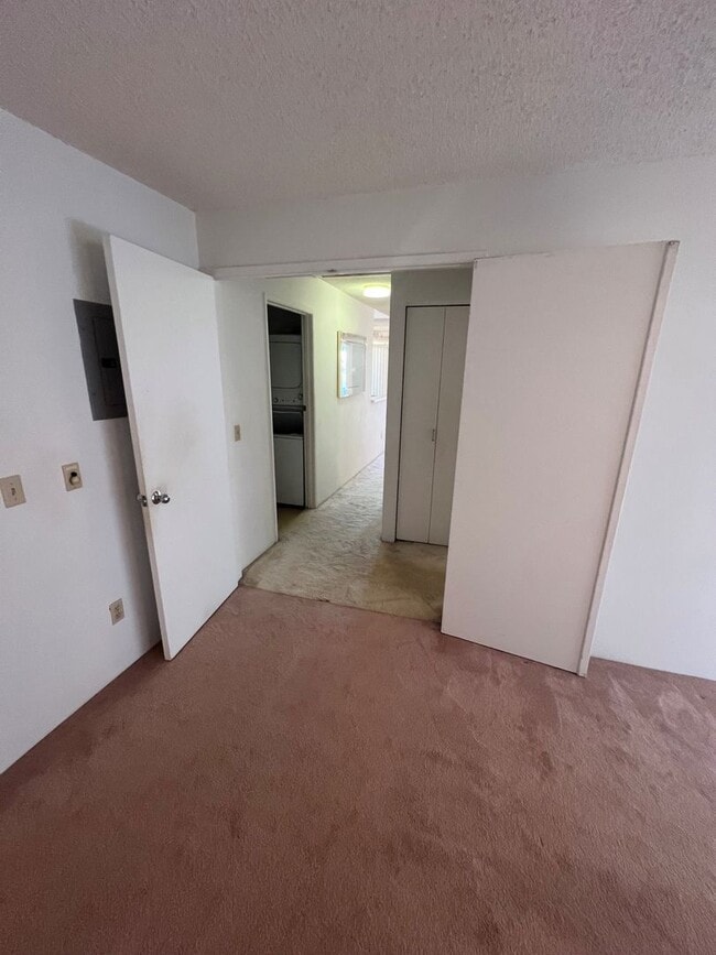 Building Photo - 94-211-211 Lumiaina Pl