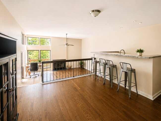 Foto del edificio - 9477 S Pointe Lasalles Dr