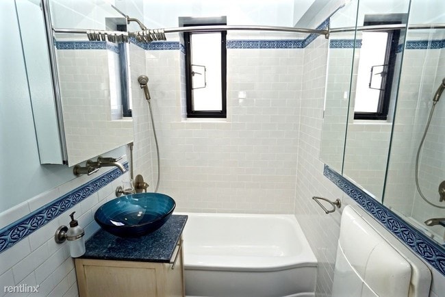 Building Photo - 2 br, 1 bath - 14 Bogardus Pl