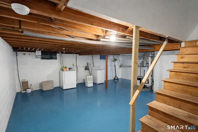 Foto del edificio - 46 Myron Ave