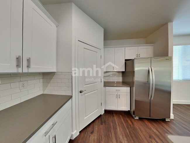 Building Photo - 6156 W Paseo Hilario