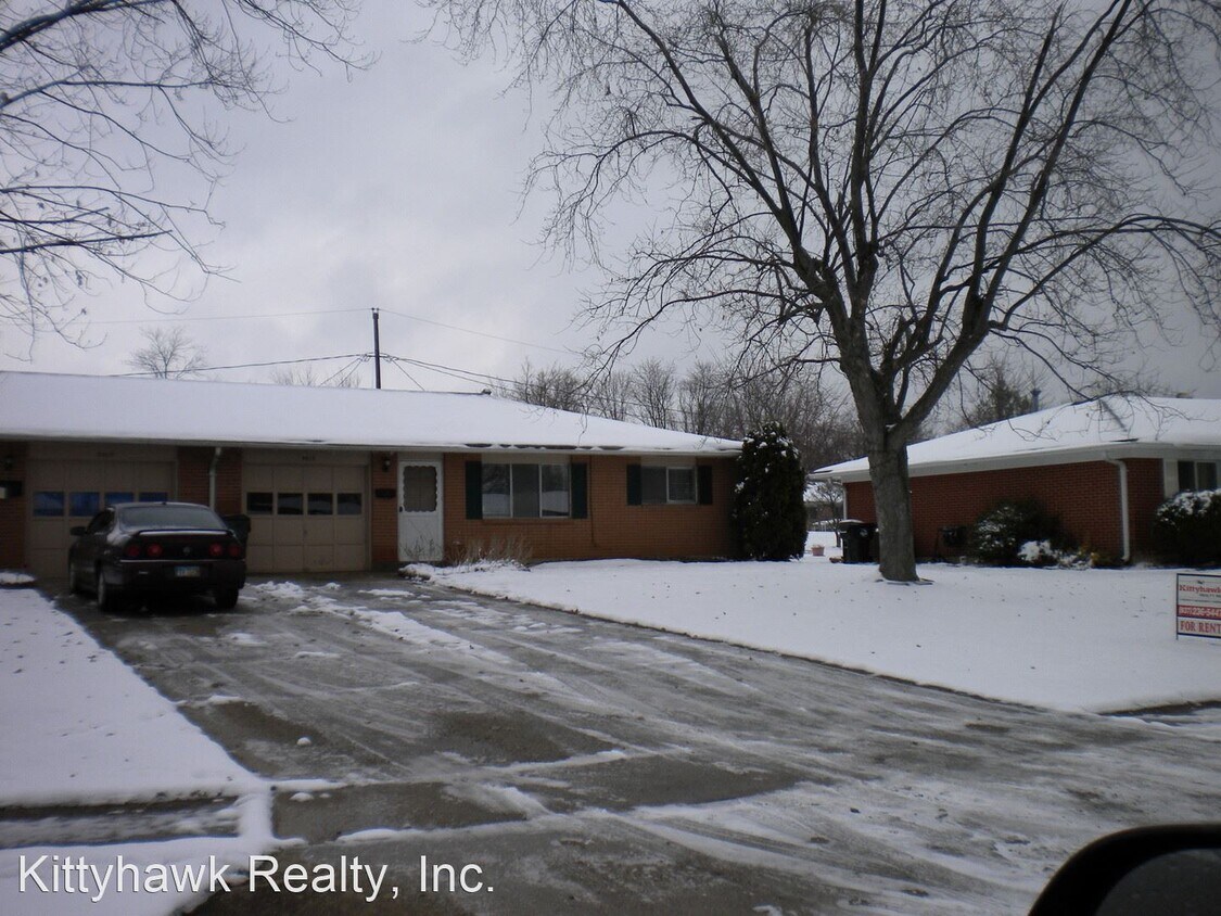 Primary Photo - 3013 Creekview Cir