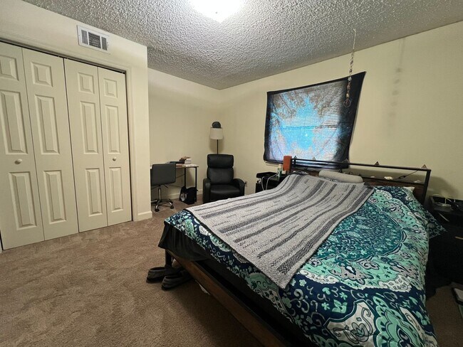 Foto del edificio - Spacious 2 Bedroom Condo Near Downtown Athens & UGA
