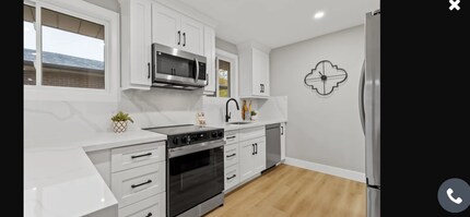 Building Photo - 77 Claymore Cres