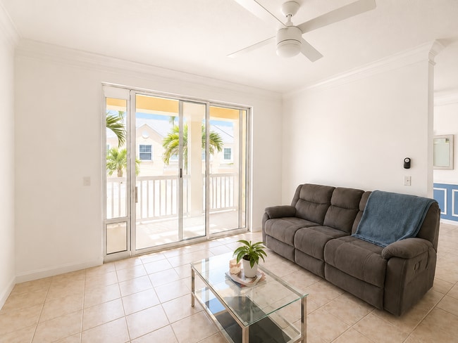 Building Photo - 224 Murcia Dr