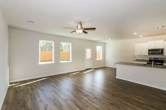 Foto del edificio - 8206 Sunberry Shadow Dr