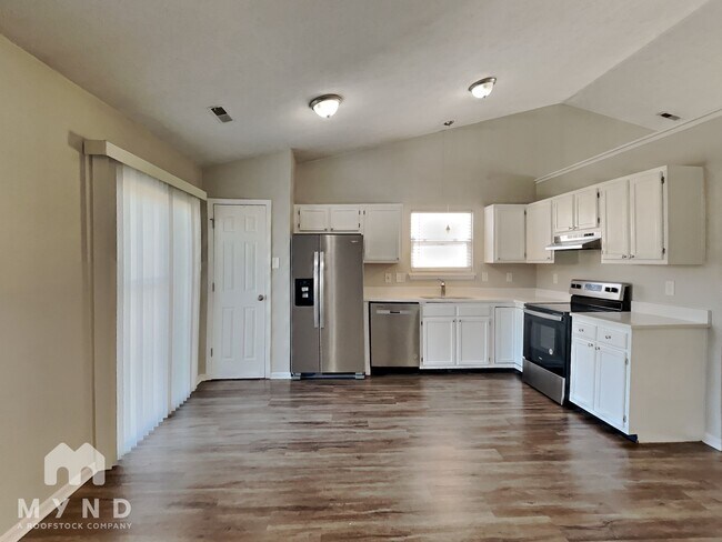 Foto del edificio - 3704 Bearwood Dr