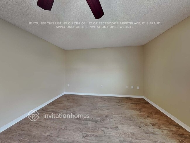 Building Photo - 1800 Brookshire Cir